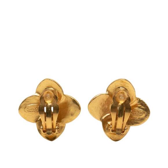CHANEL Coco Mark Flower Motif Vintage Earrings,